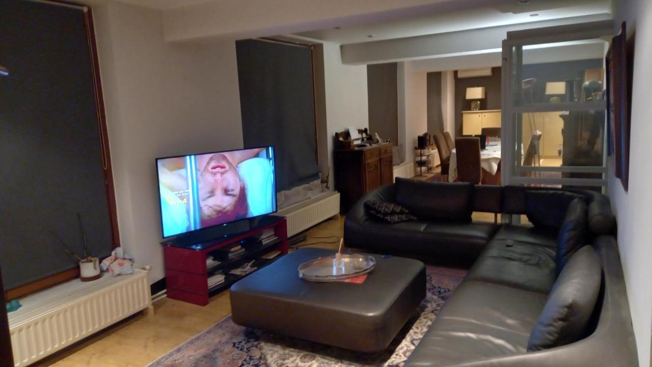 Luxe Appartement Met 3 Slaapkamers En 1 Kingsize Bed Slaapzetel En Drie Dubbelbedden Dendermonde Exteriör bild